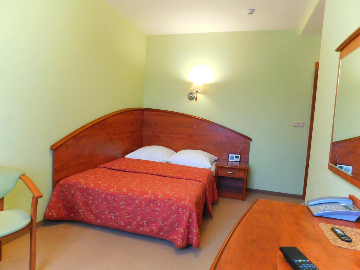 Hotel Piast Cedynia المظهر الخارجي الصورة